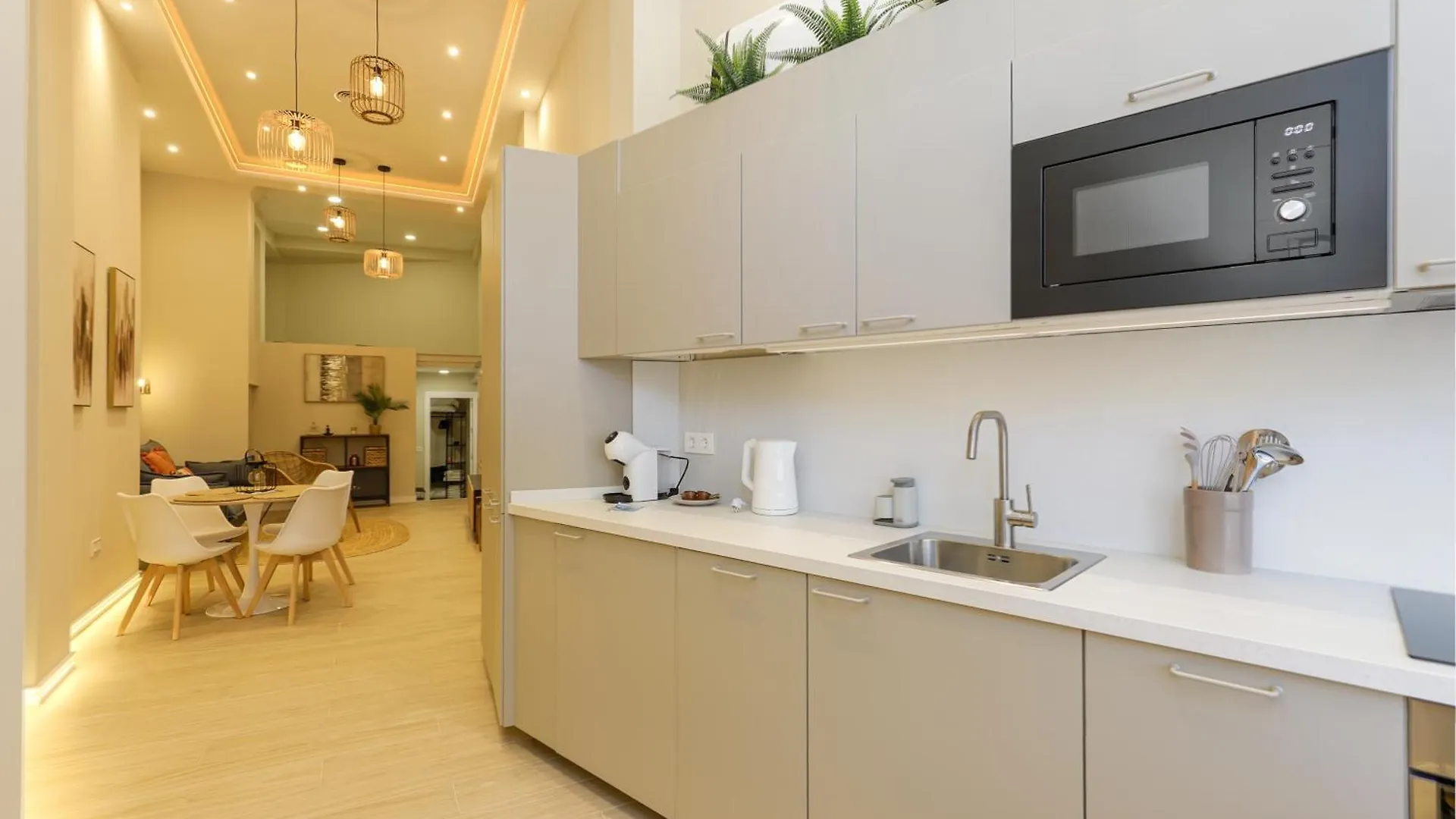 Core Essence Apartment Malaga